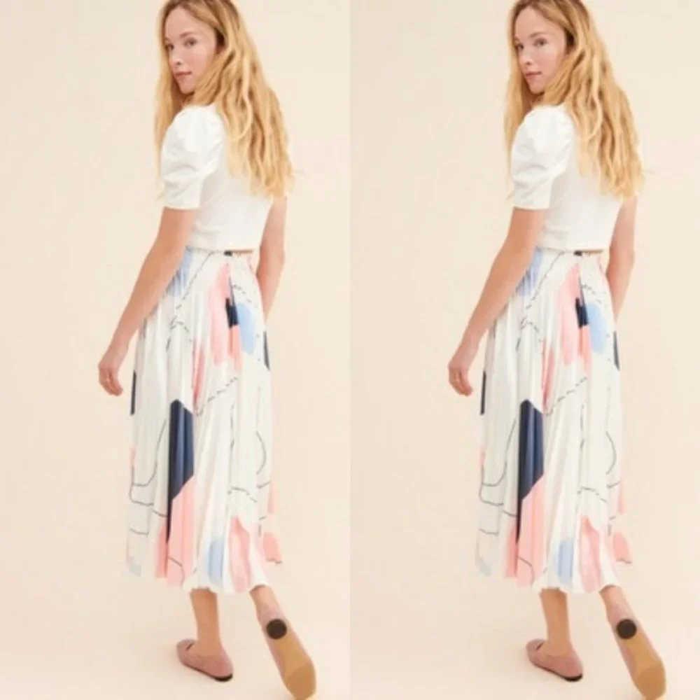 CAARA Sensie Pleated Midi Skirt - Picture 3 of 6